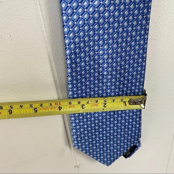 U.S. POLO ASSN. Blue White Geometric Diamond Print 100% Silk Men's Tie - Picture 4 of 14